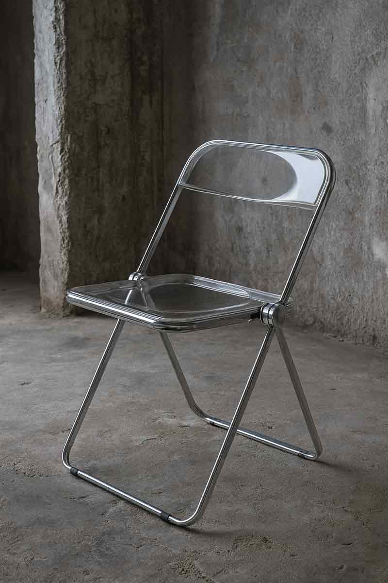 Selección de mobiliario acero inoxidable: silla plegables diseño clásico