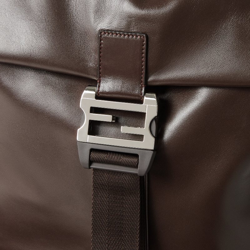 mochila piel hombre colección otoño fendi