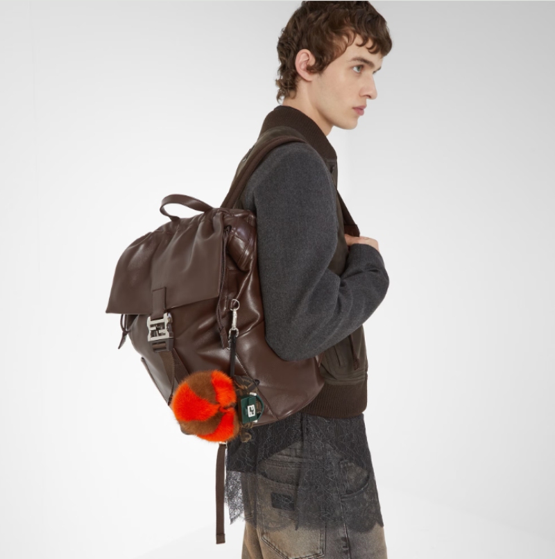 mochila piel hombre fendi colección otoño