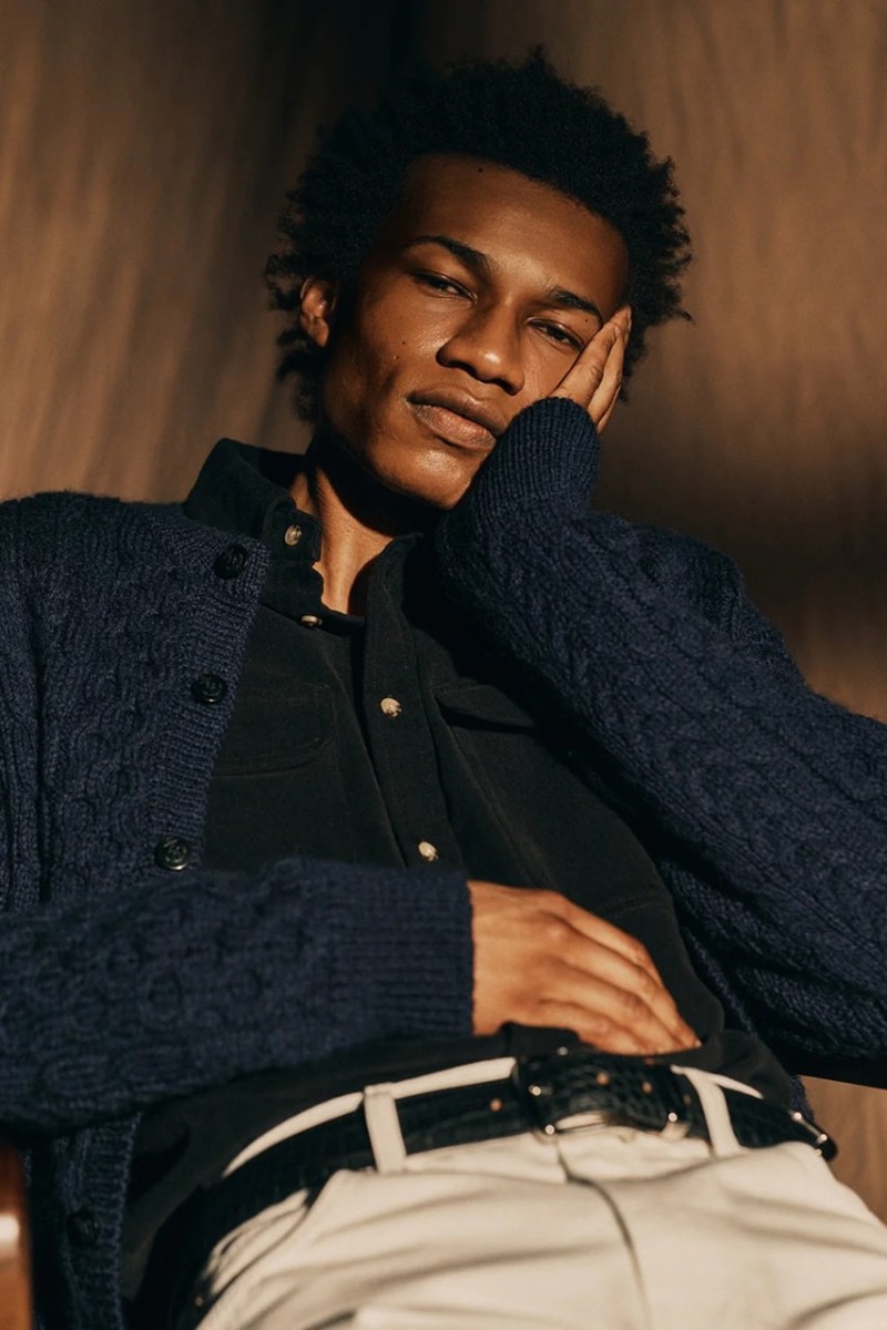 Looks urbanos con prendas elegantes y clásicas