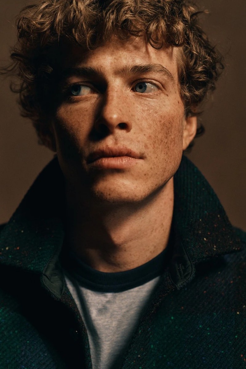 Looks urbanos con prendas elegantes y clásicas