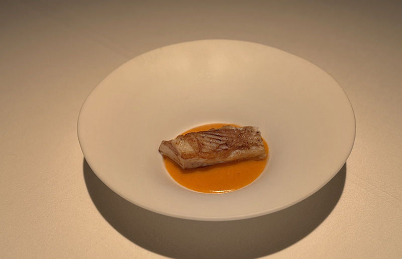 Restaurante Rapaz y sus exclusivas colaboraciones de agosto: Raya en manteca colorá