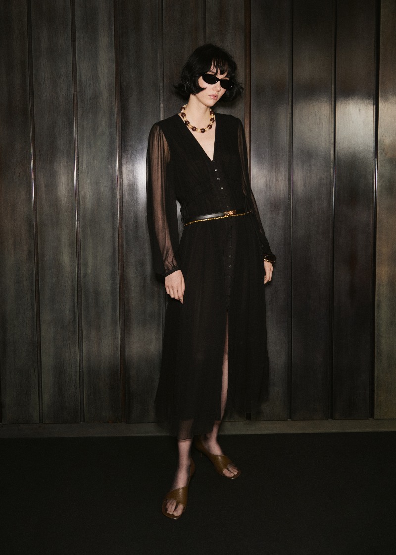 La nueva ropa de otoño de Mango no es ni boho ni austera