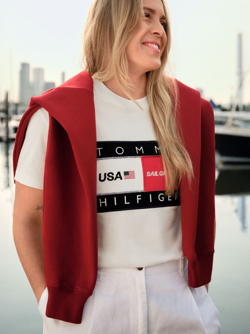 Tommy presenta el nuevo armario marino de US SailGp