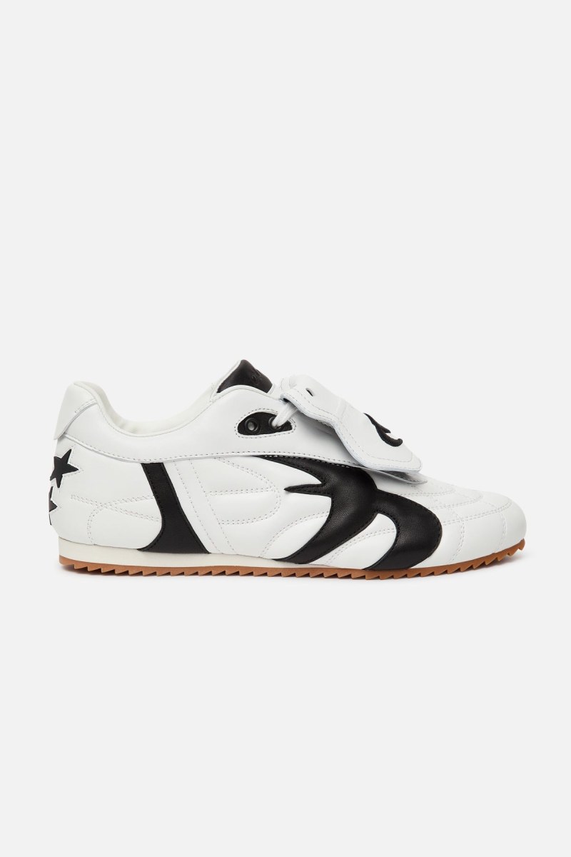 Sneakers de inspiración futbolera