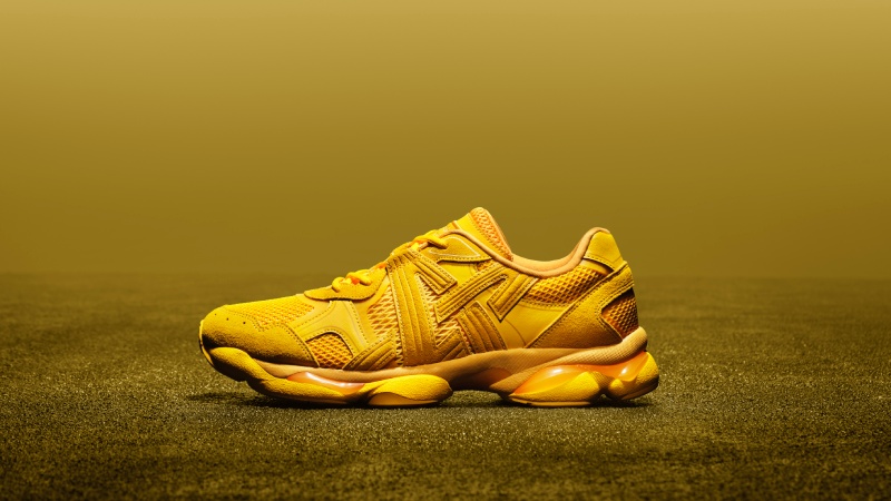 Onitsuka no solo tiene las México: también hace runners Y2k