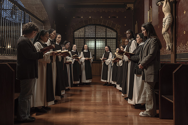 Fotograma de la película "Los Domingos"