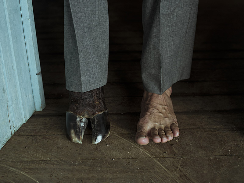 Cristina De Middel - fotografía de la exposición cataratas - imagen de áfrica