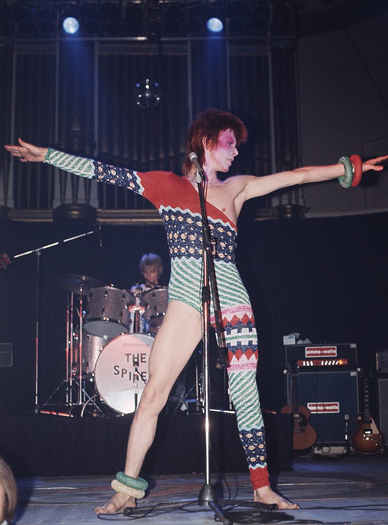 Foto de David Bowie an plena actuación