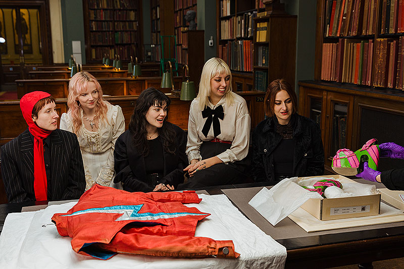 retrato del grupo The Last Dinner Party