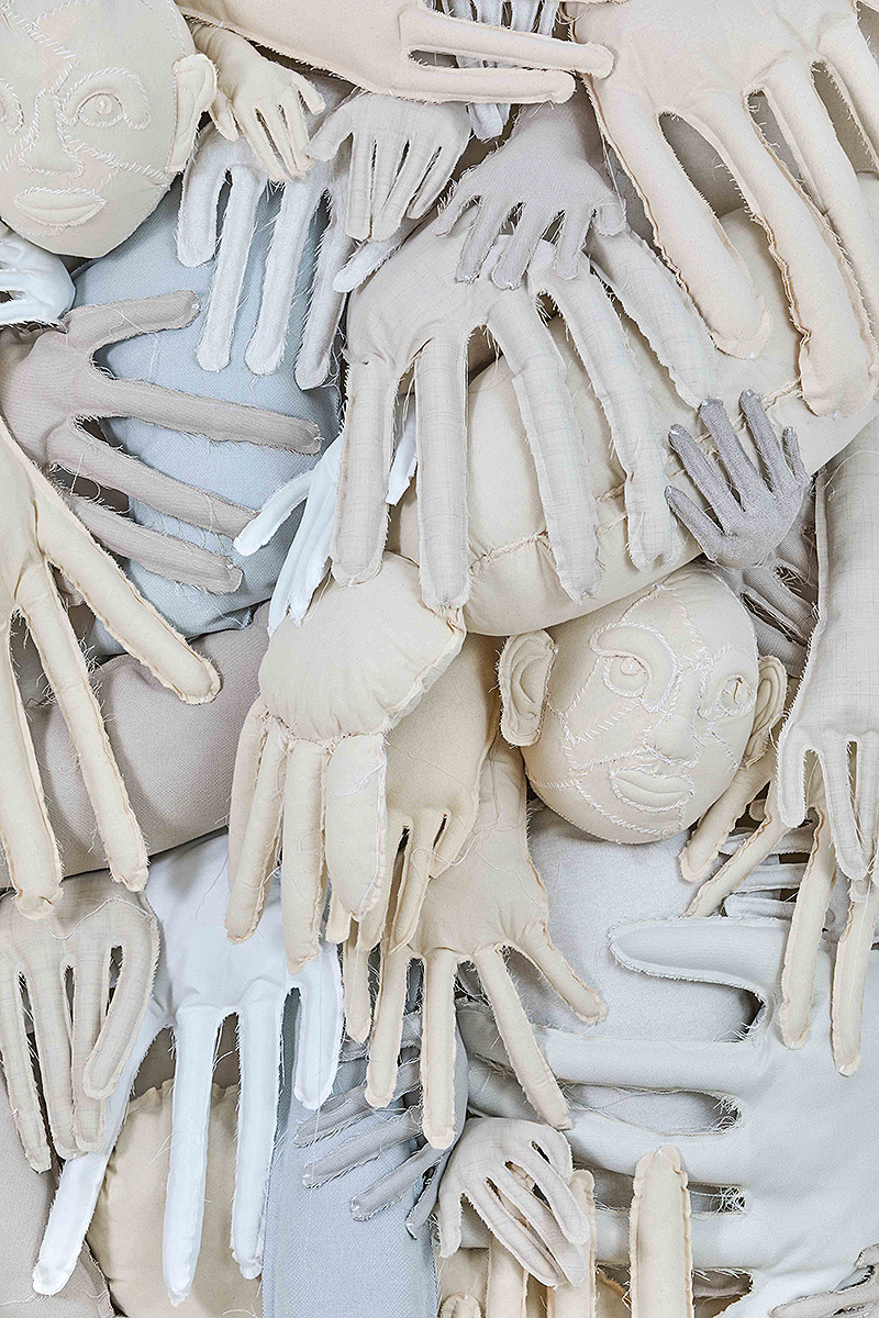 Ela Fidalgo - escultura textil a base de manos