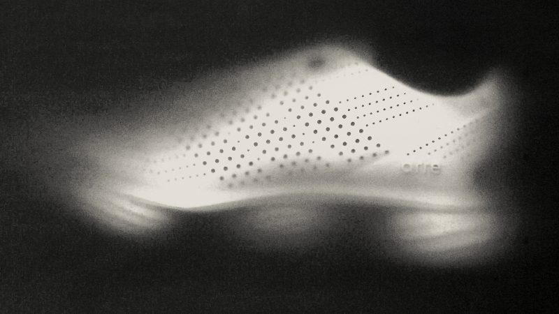 adidas y Arte Antwerp nos sirven futurismo minimalista