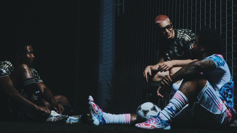 Moda urbana con estilo de fútbol bloke core