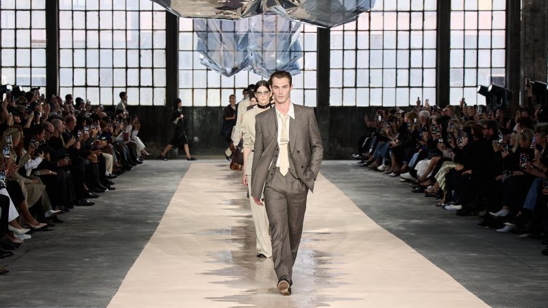 Boss ss26 nueva colección de looks elegantes