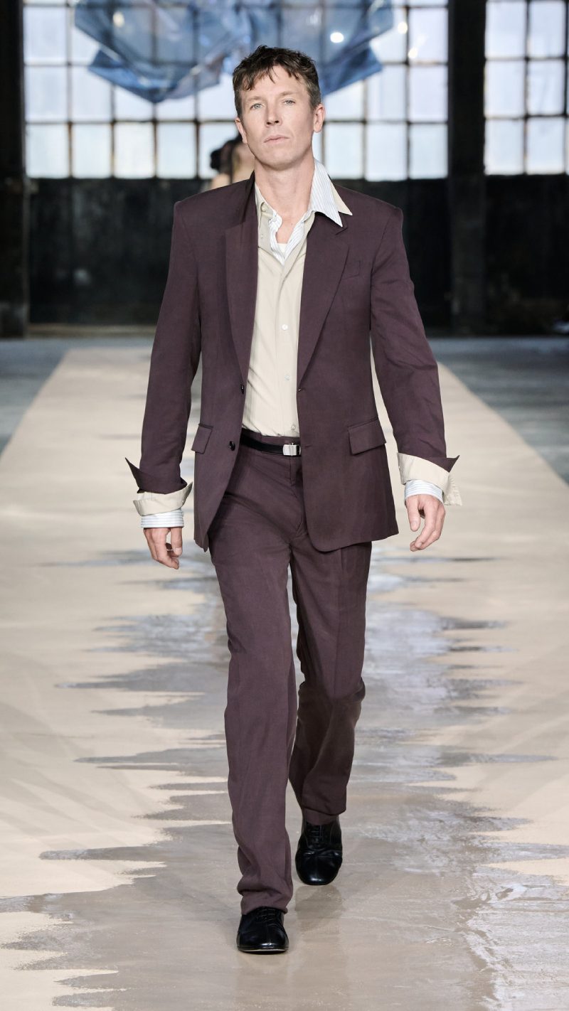 Boss ss26 nueva colección de looks elegantes