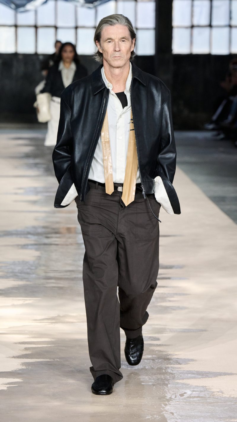 Boss ss26 nueva colección de looks elegantes