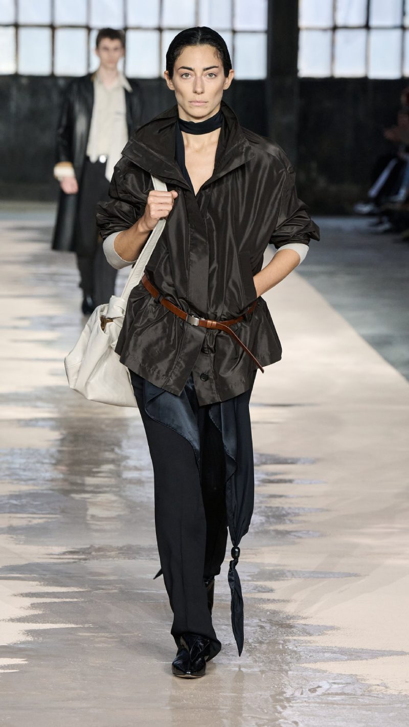 Boss ss26 nueva colección de looks elegantes