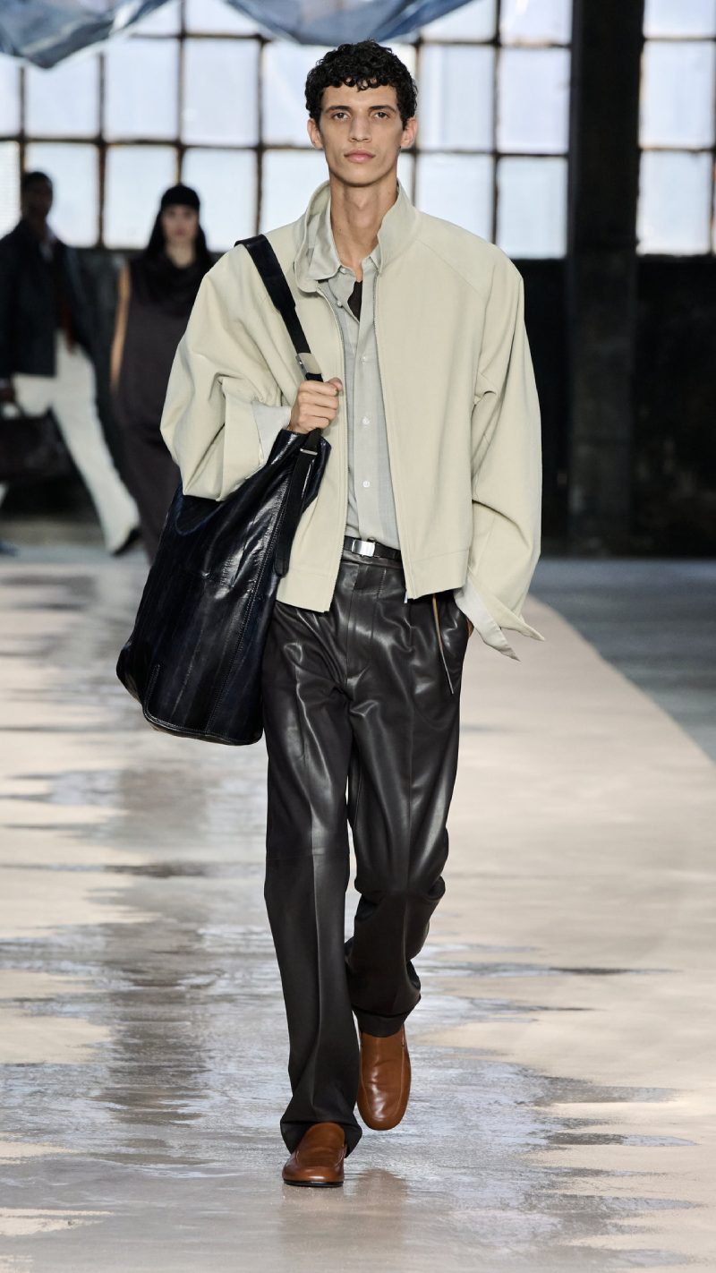 Boss ss26 nueva colección de looks elegantes