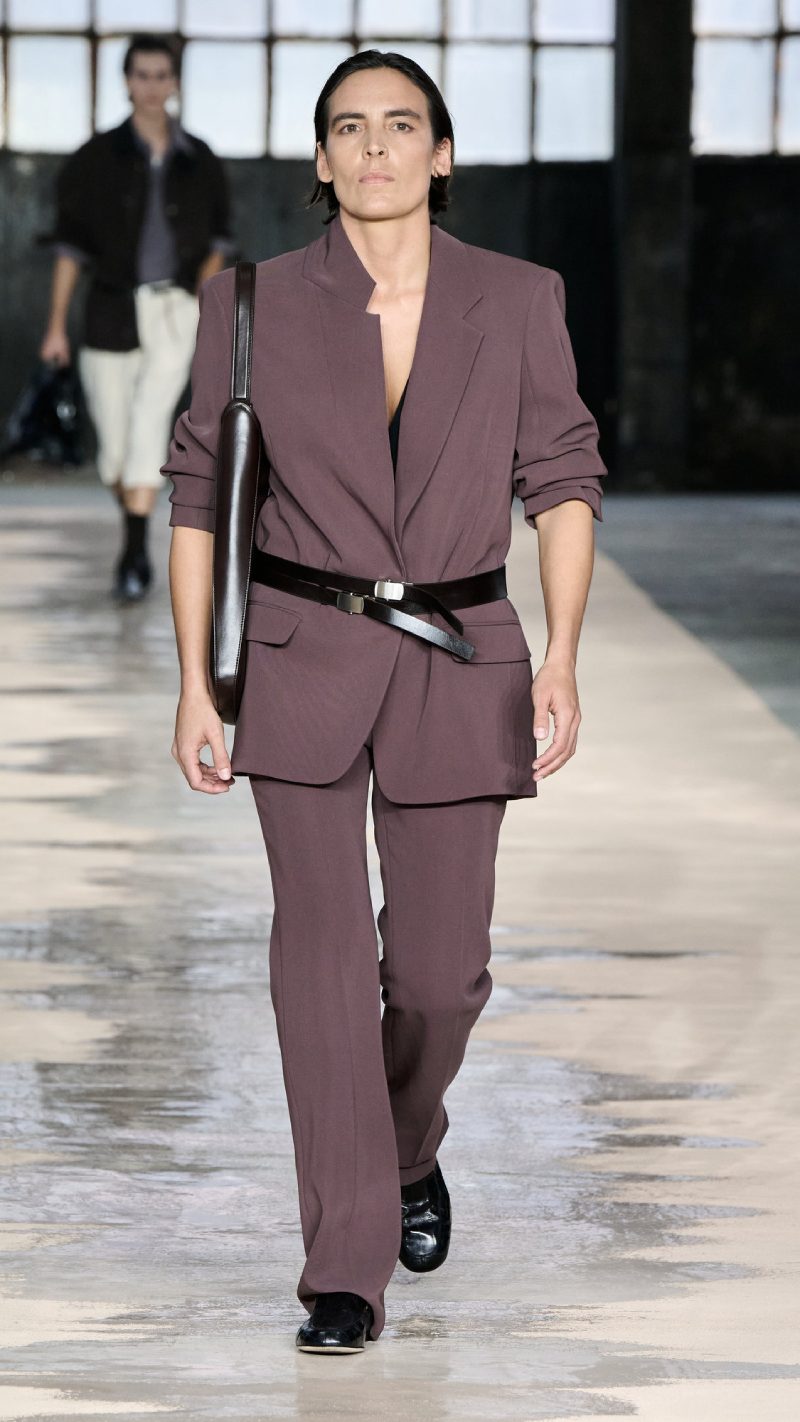 Boss ss26 nueva colección de looks elegantes