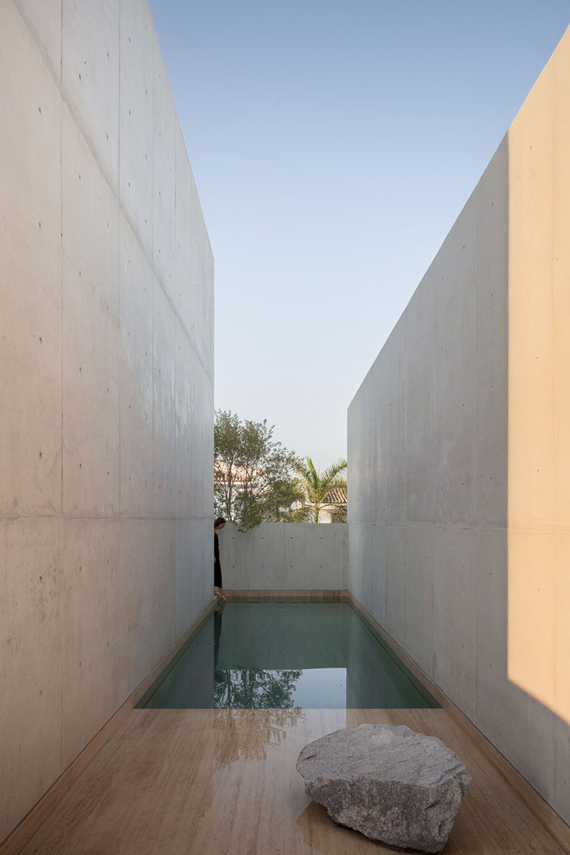 Casa Tao: sombra, silencio y arquitectura de HW Studio