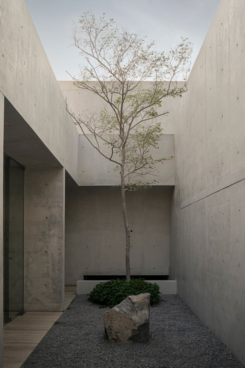 Casa Tao: sombra, silencio y arquitectura de HW Studio