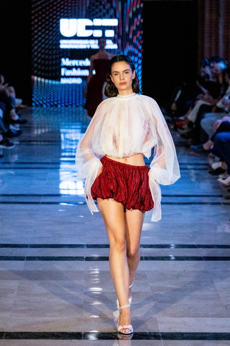 desfiles jóvenes diseñadores moda Udit