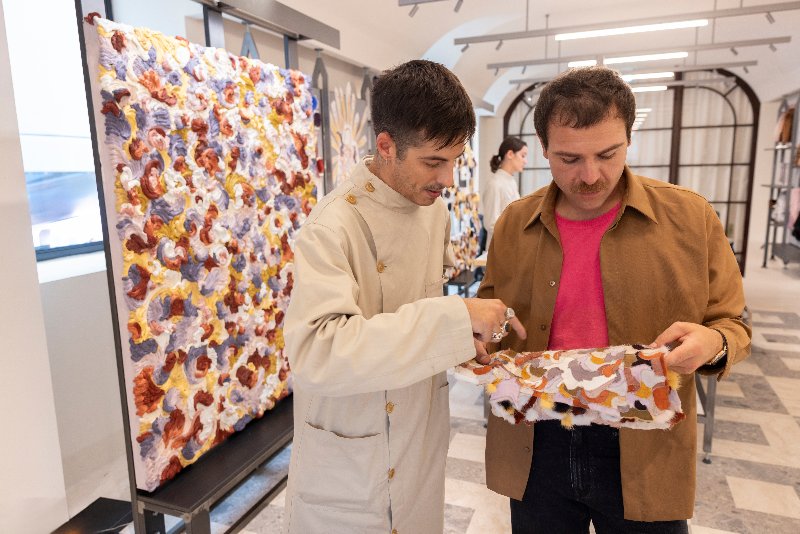 exposición fendi obra arte bolso milán