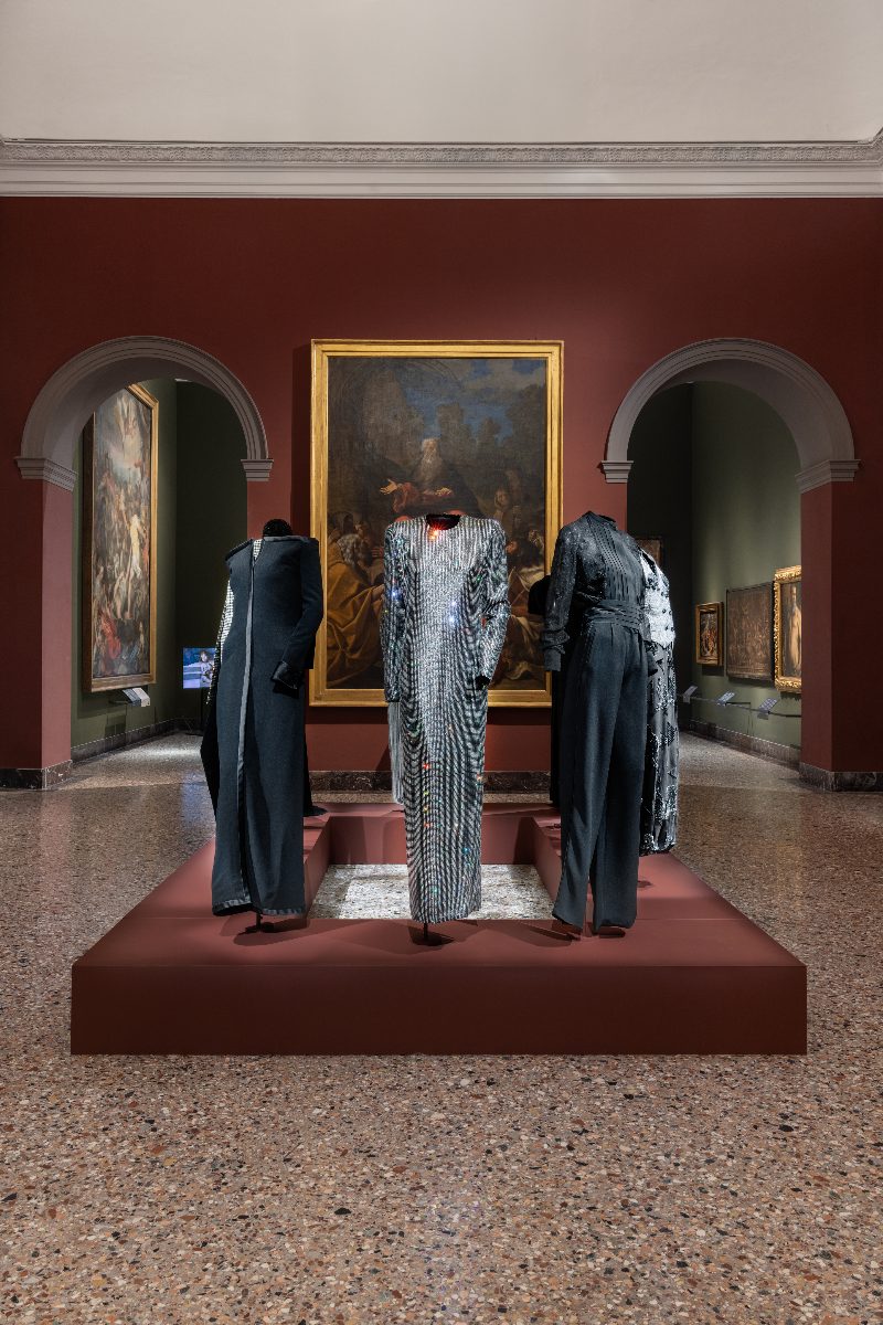 exposición giorgio armani museo milán