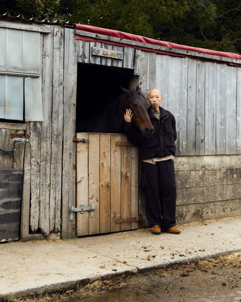 Gander nos da utilitarismo inglés con siluetas de ciudad