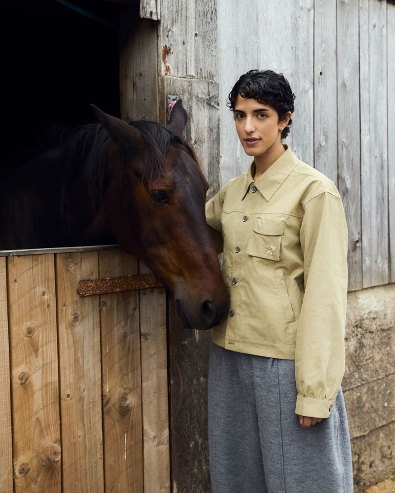 Gander nos da utilitarismo inglés con siluetas de ciudad