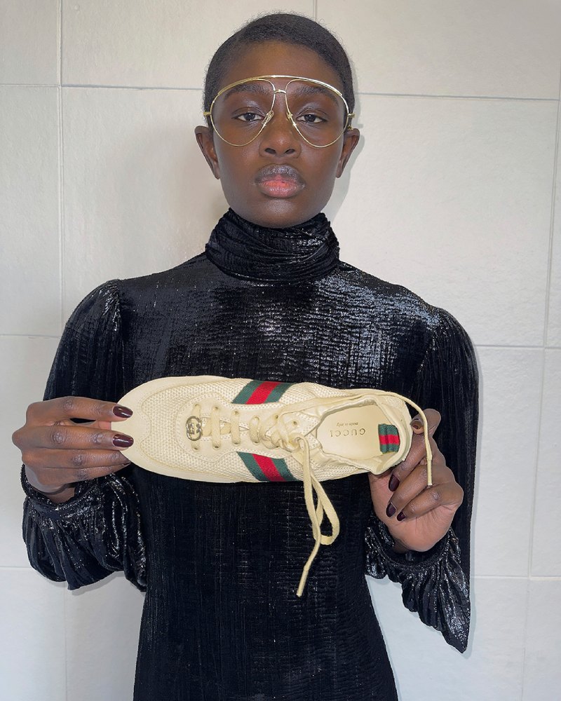 Tendencias de calzado otoño invierno 2025: slim sneakers