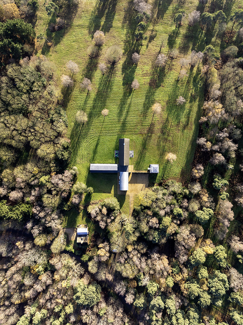 Housestead Sanei y Hopkins arquitectos: vista aérea de la construción
