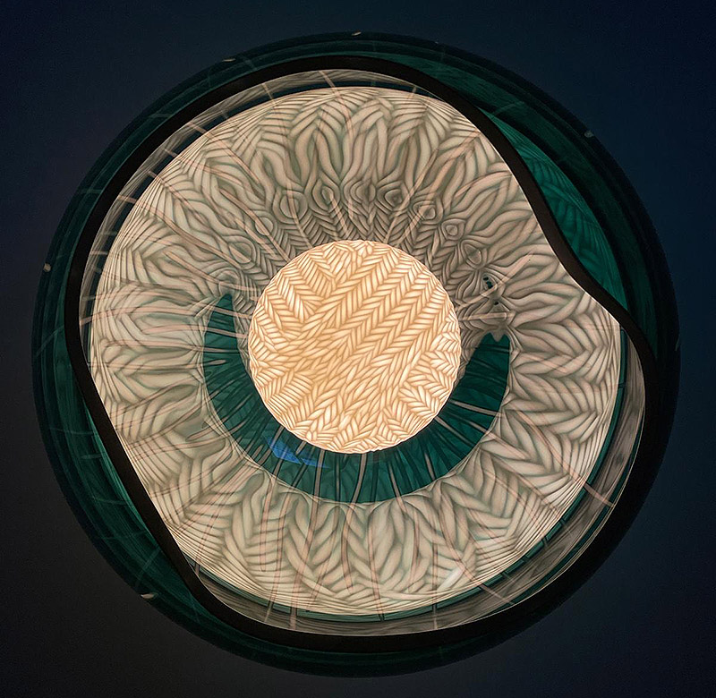 Primer plano de plato hecho con fibras naturales