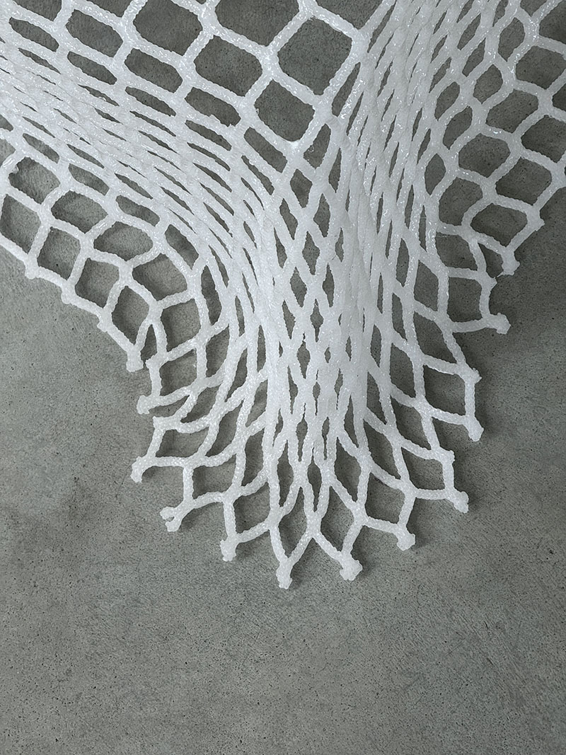 Iranzo presenta Lounge Chair 01, pieza inaugural de Permanent Souls