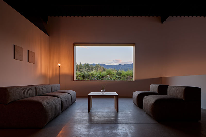 Jakub Janošík convierte un granero en la sede de su empresa