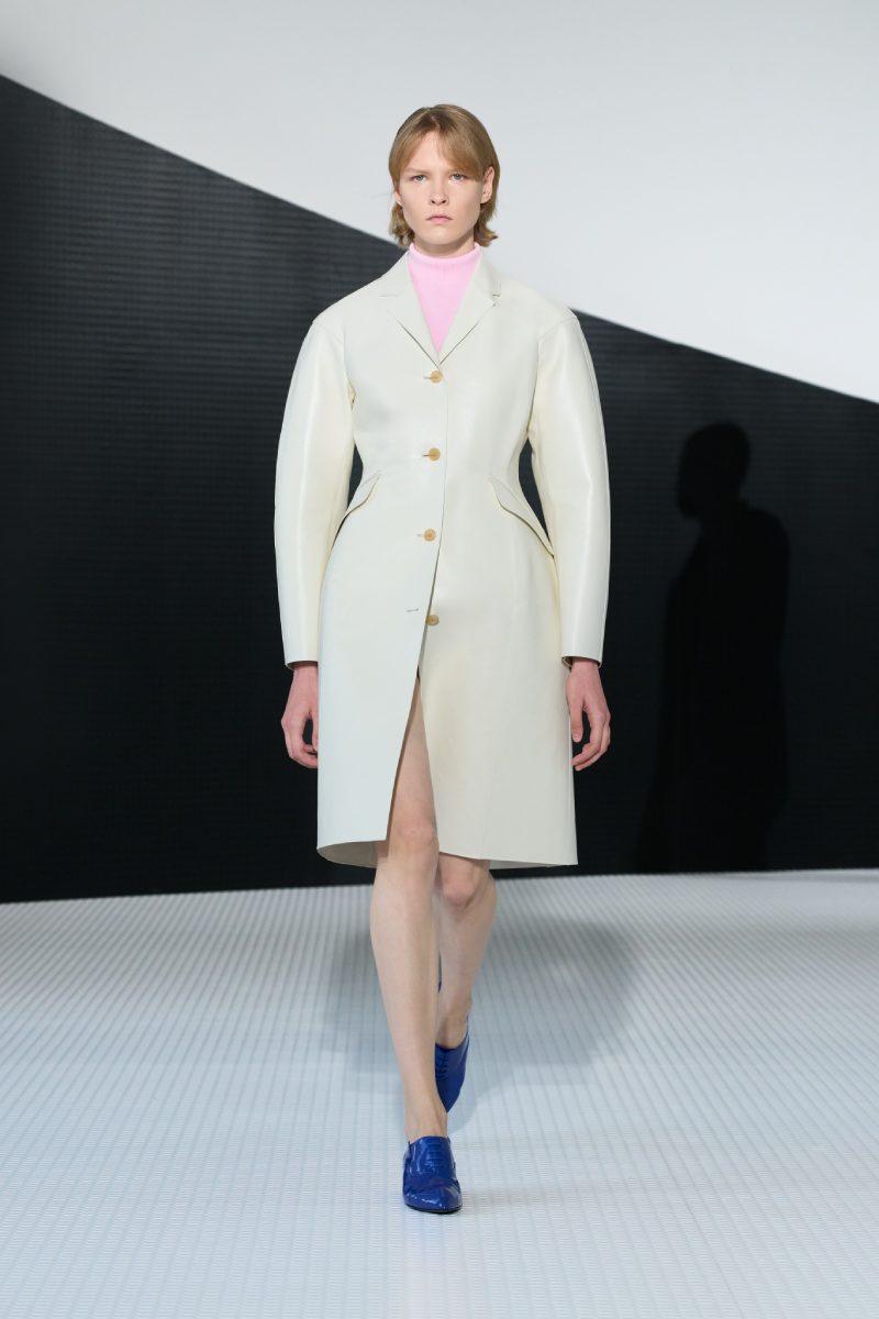 Simone Bellotti reescribe el minimalismo de Jil Sander