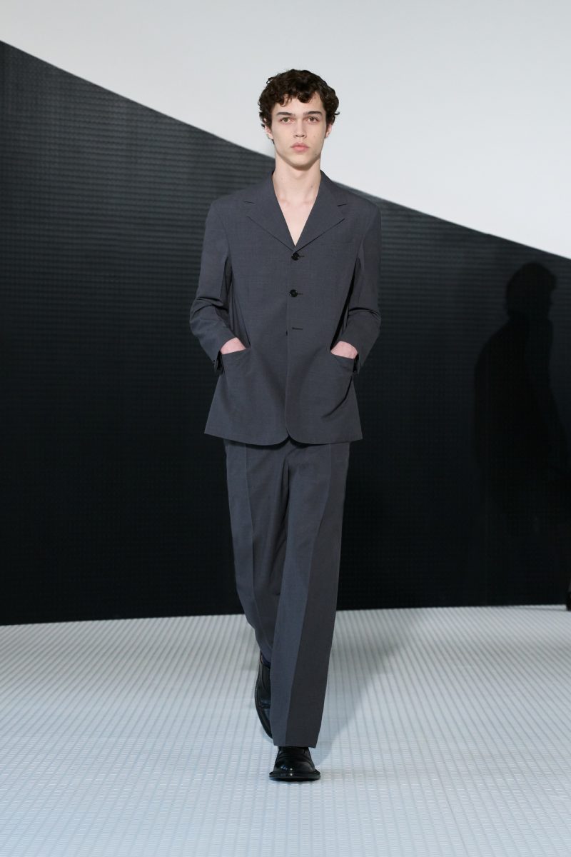 Simone Bellotti reescribe el minimalismo de Jil Sander