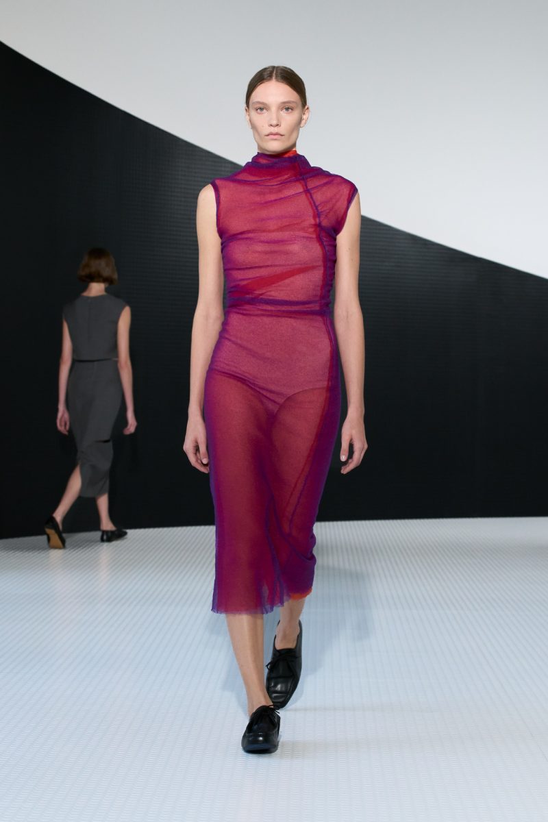 Simone Bellotti reescribe el minimalismo de Jil Sander