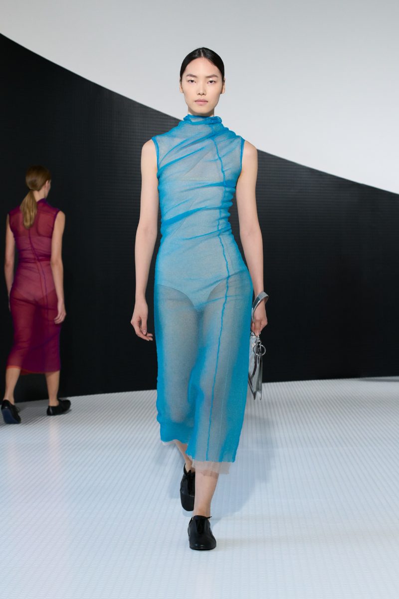 Simone Bellotti reescribe el minimalismo de Jil Sander