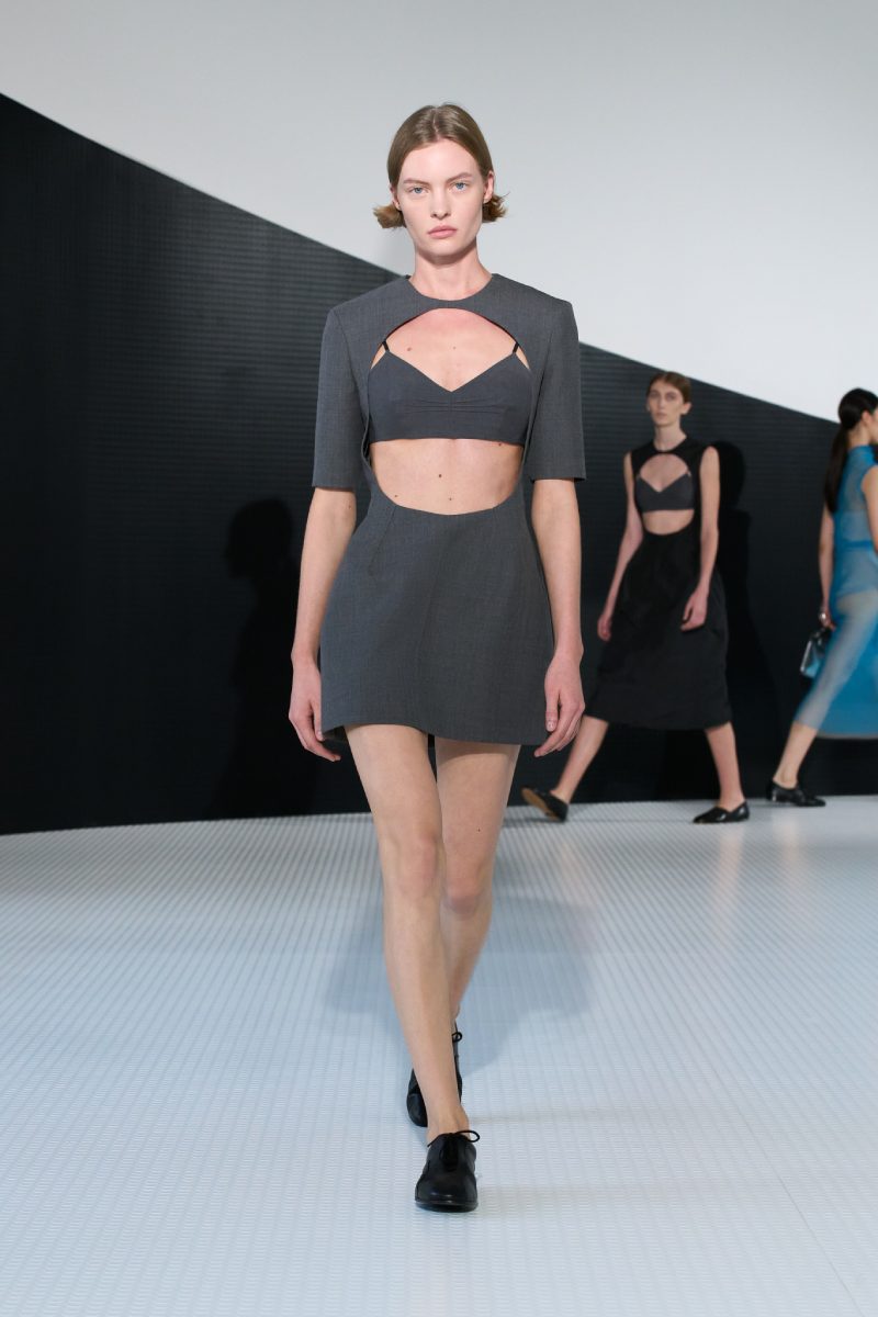 Simone Bellotti reescribe el minimalismo de Jil Sander