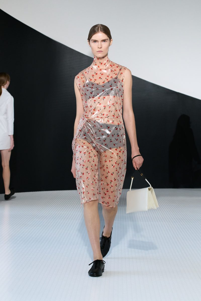 Simone Bellotti reescribe el minimalismo de Jil Sander