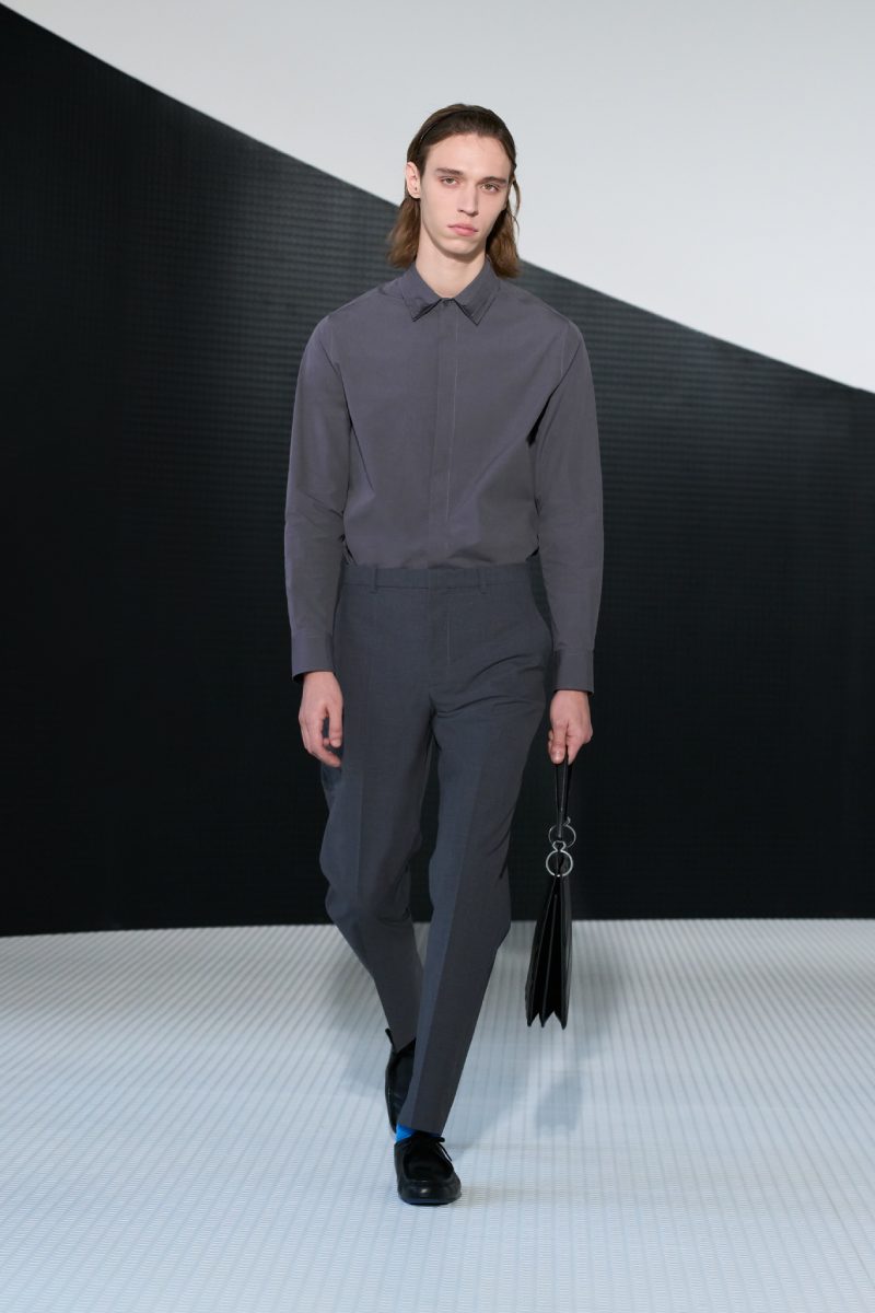 Simone Bellotti reescribe el minimalismo de Jil Sander