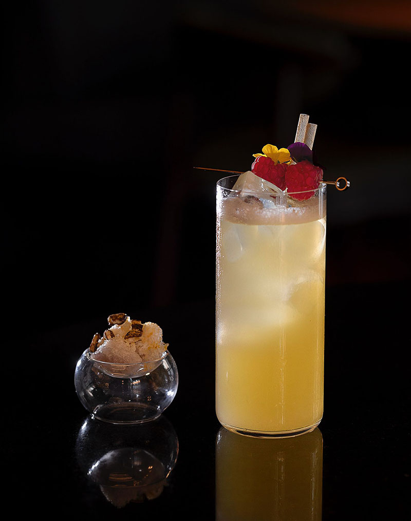 Restaurante Kabuki Madrid: un cóctel con una tapa