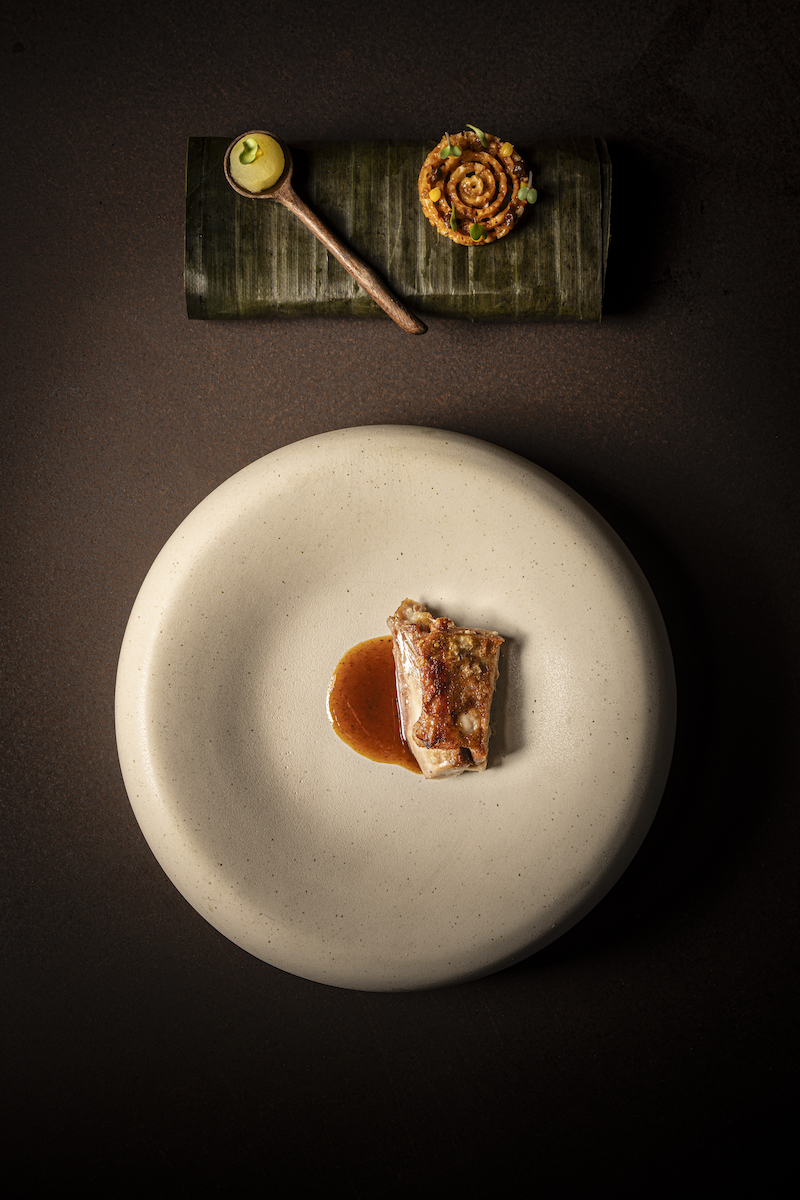 Kamezí Restaurant: Cabrito embarrado con mole canario, queso frito y batata