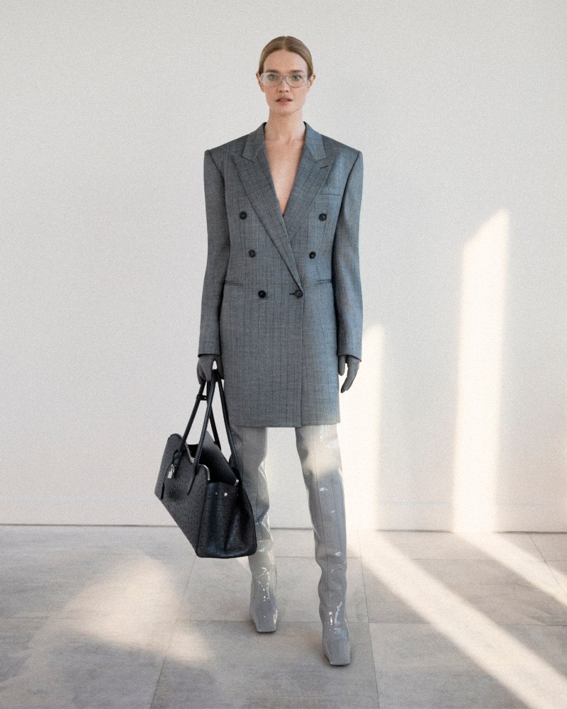 mujer trabajadora moderna colección moda Stella McCartney