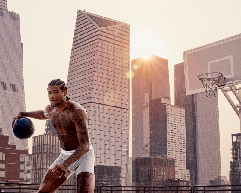 Calvin Klein mete un triple con su embajador Jalen Green