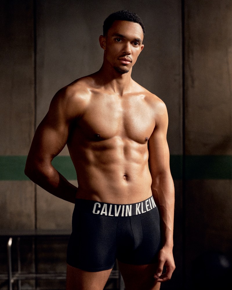 ¿Sabes qué jugador del Real Madrid viste solo Calvin Klein?