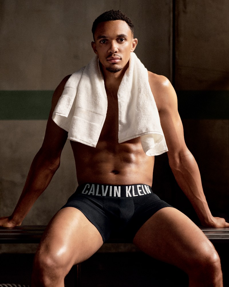 ropa hombre calvin klein futbolista real madrid