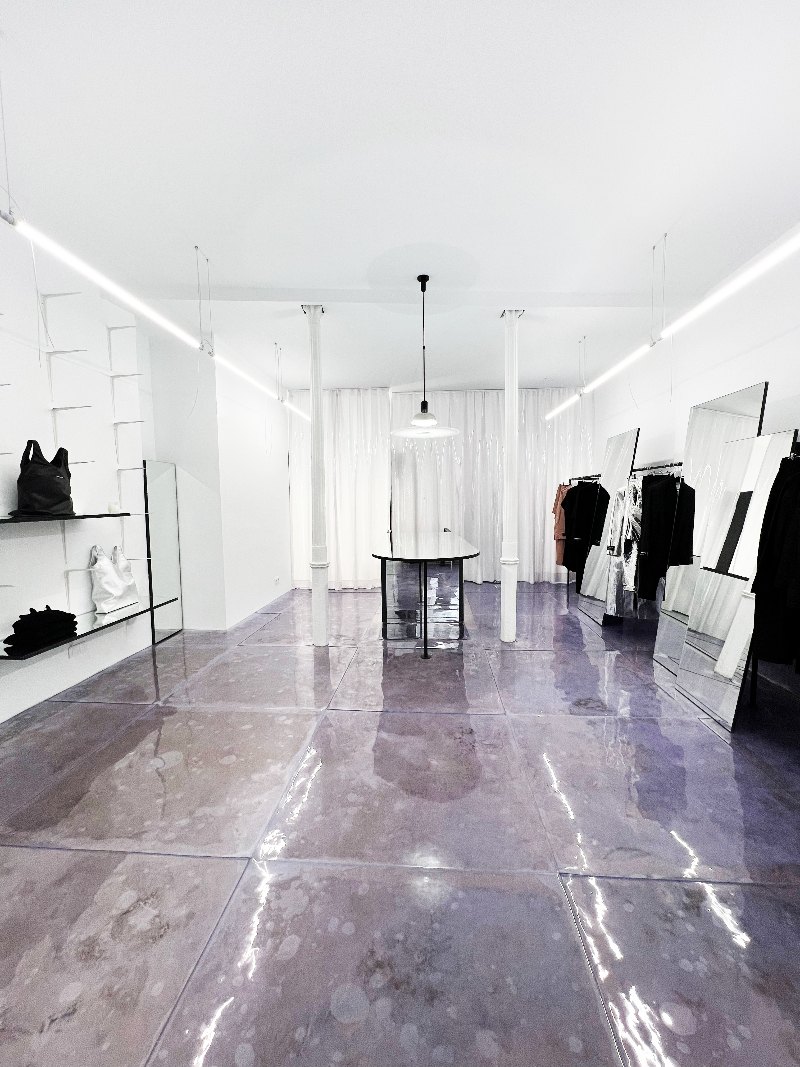 tienda moda españa acromatyx madrid