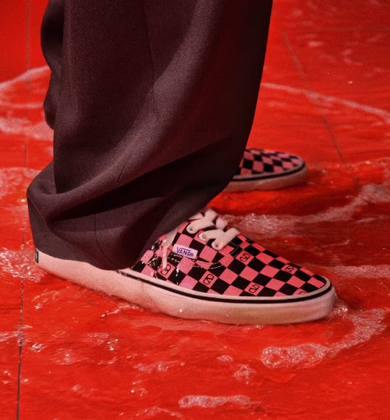 Colaboración Valentino X Vans zapatillas Authentic